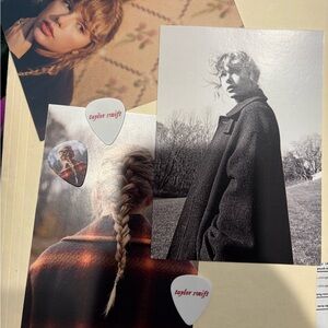 Taylor Swift Evermore Postcards and Guitar Pick Set